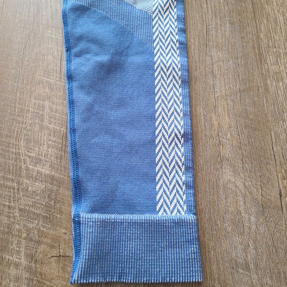 Fabletics Seamless High-Waisted Check Leggings Size S - Picture 3 of 11